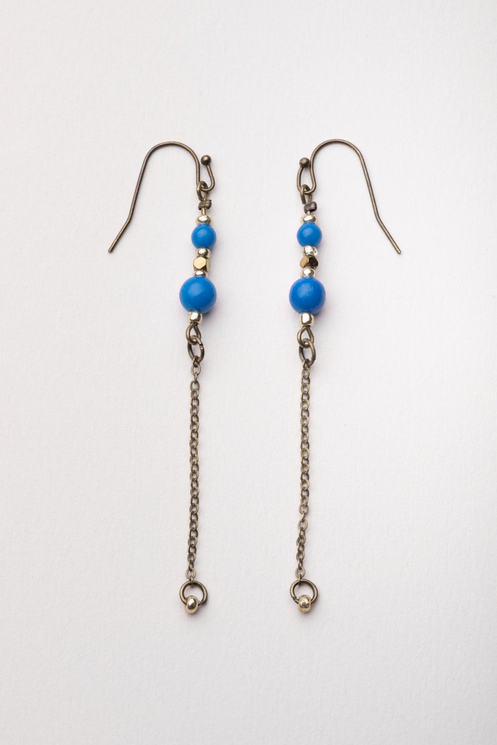 Long earrings boucles d'oreilles hooks crochets bronze jewellery bijoux neonblue neon blue creation française bijoux de creatrice createur MyLWF ParisAtelier