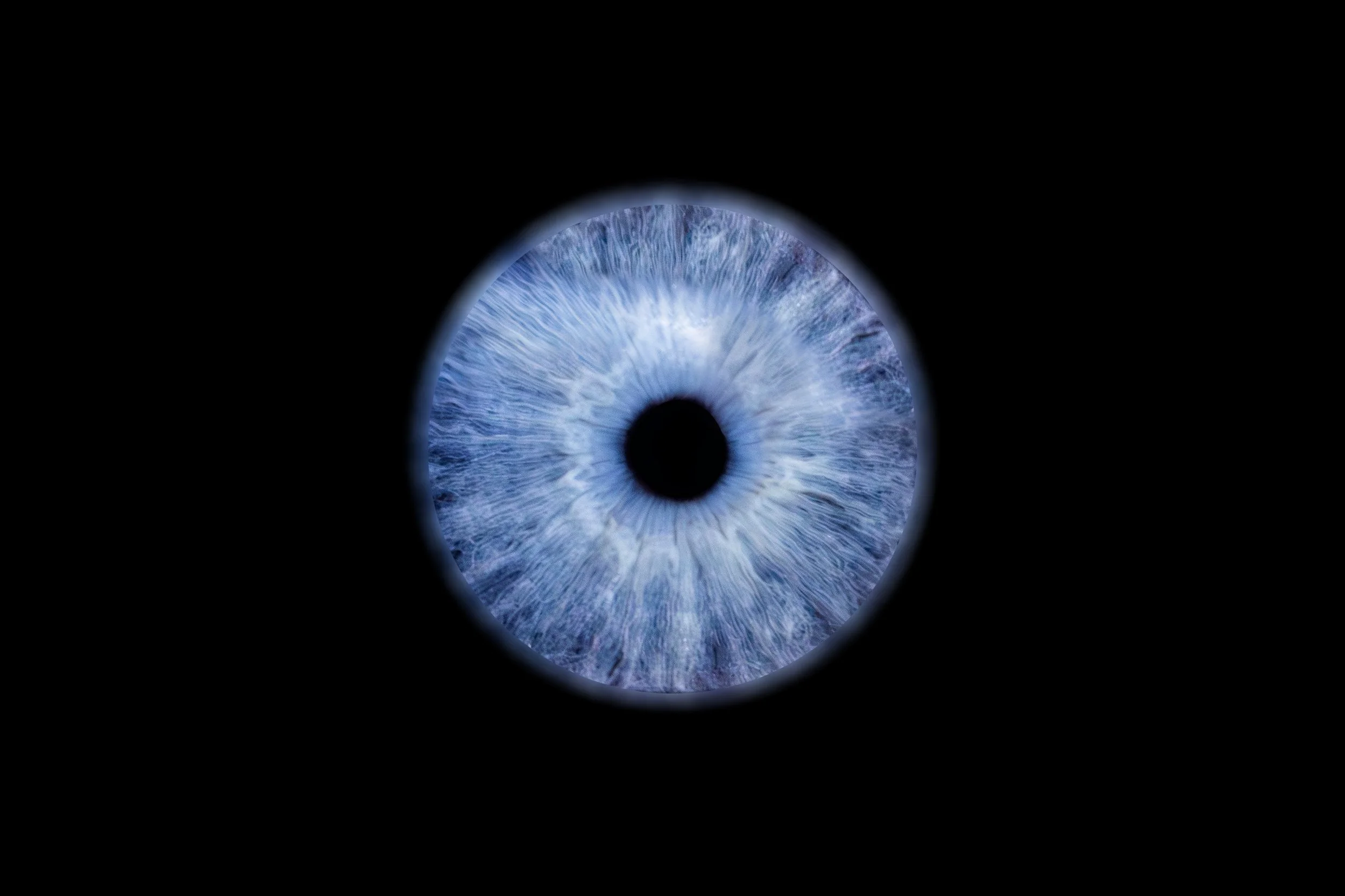 Iris Enaé.jpg