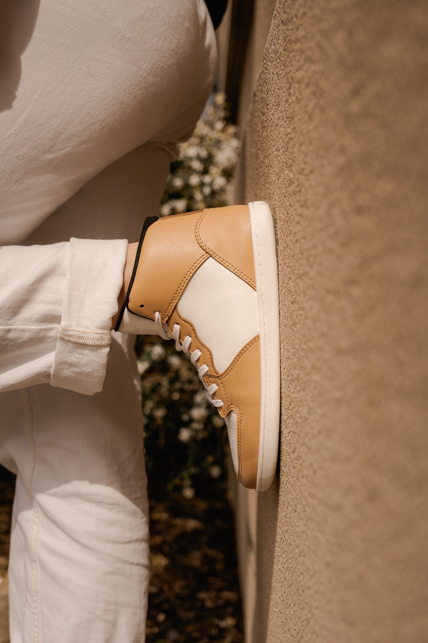 Courtside Mid Retro Beige WR-31.jpg