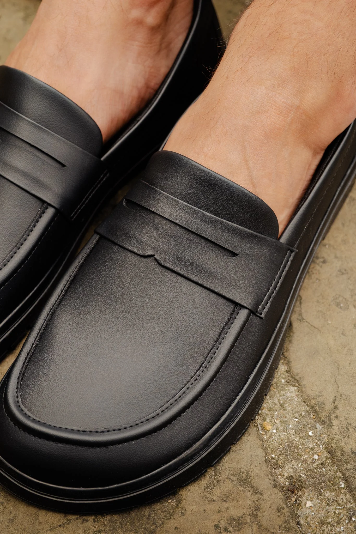 Loafer All Black WEB RES-37.jpg