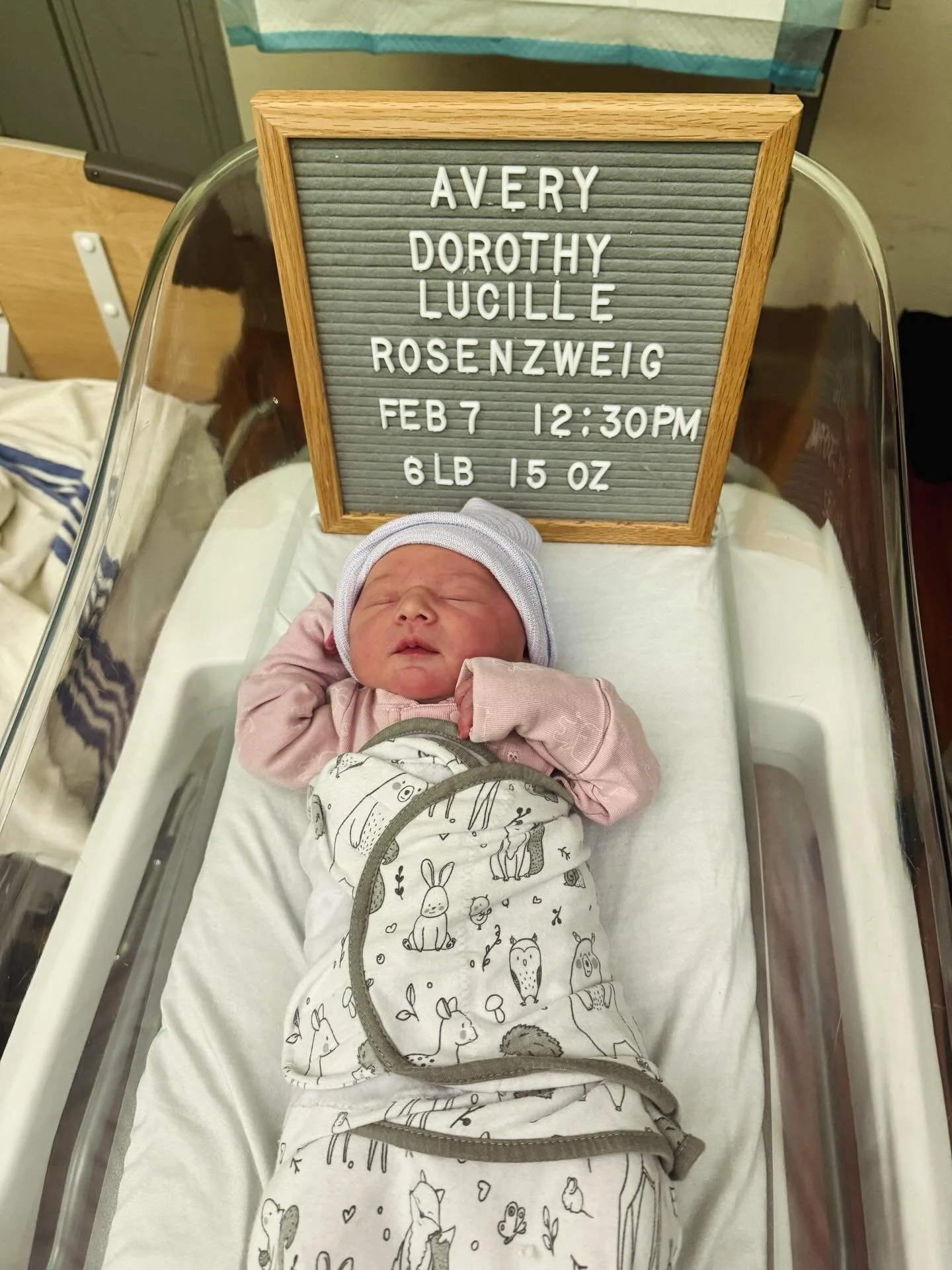 A new star has arrived!🌟Congratulations to our executive producer, Liz Lefebvre, and her husband on the birth of their daughter, Avery! 💕