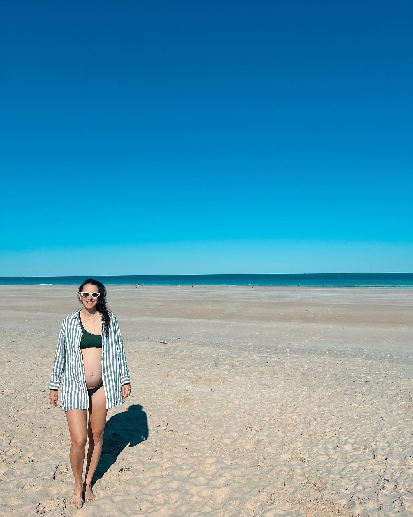 Writing to my baby, to my body and to God.

Feeling like I've been turned inward and am ready to get in the zone for home birth #3 after a long chat with my long time midwife (and actual angel, who is as loving as she is funny). 

A good midwife is a