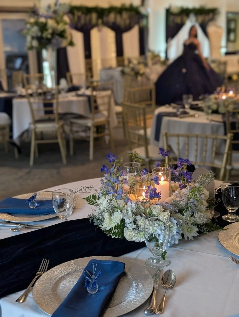 Event florist, cake flowers at Shaker Farm Country Club in Westfield, MA 