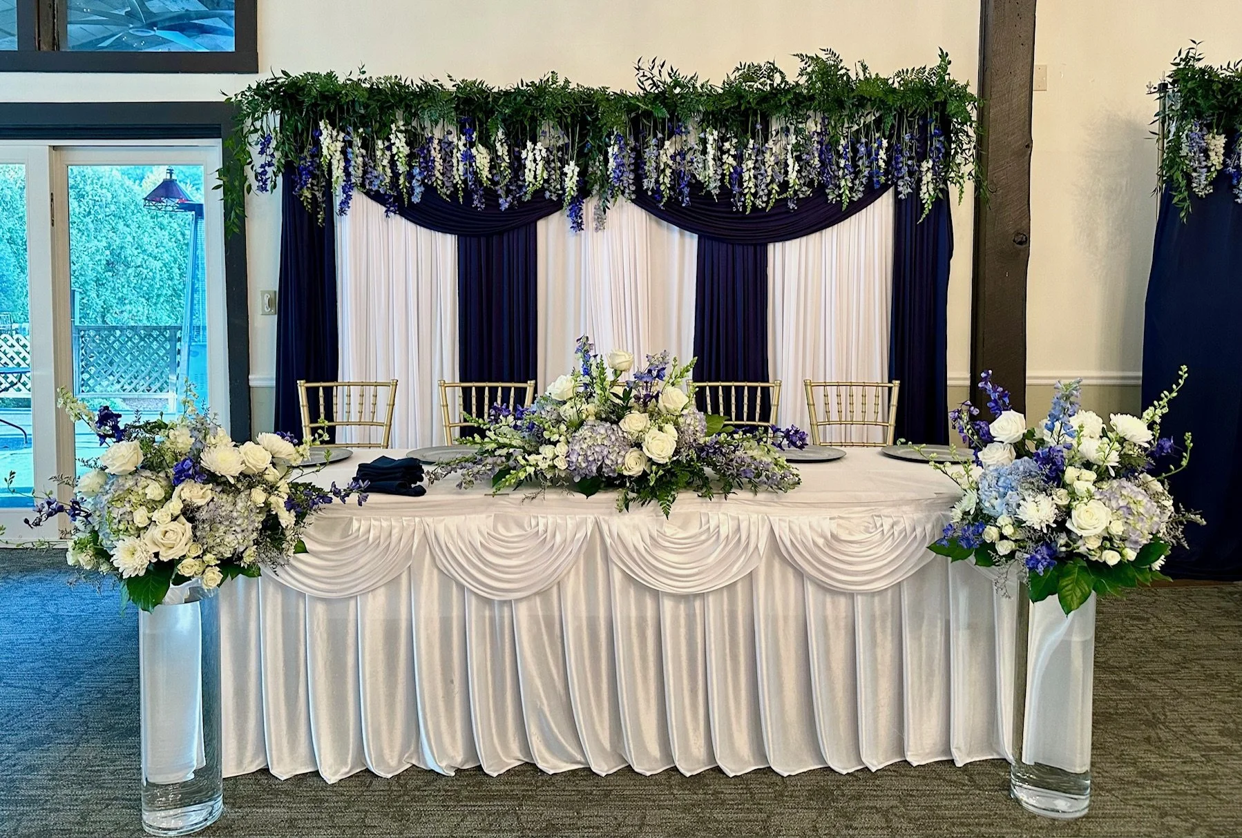 Event florist, head table at Shaker Farm Country Club in Westfield, MA 