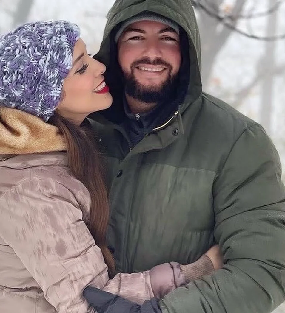 Since 1997 - Forever 

My Best Friend
My Valentine
My One and Only
Quien me tiene enamorada 
Mi Amado
Mi mejor compa&ntilde;&iacute;a 
Mi mejor vista 
Amo todo de &Eacute;l ❣️