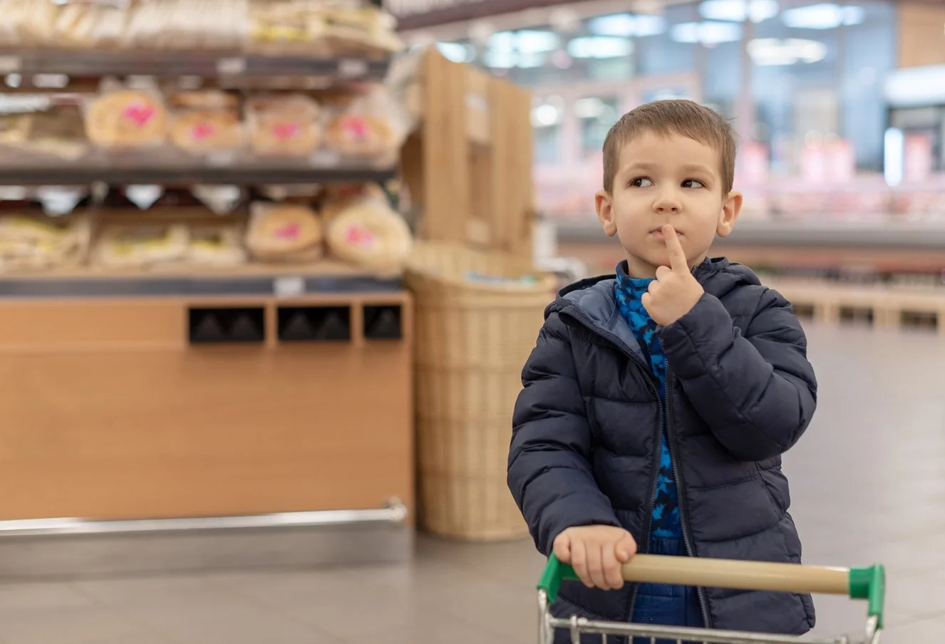 Tiempo de ser Padres de Elena Soria. Un niño aprendiendo a tomar decisiones.