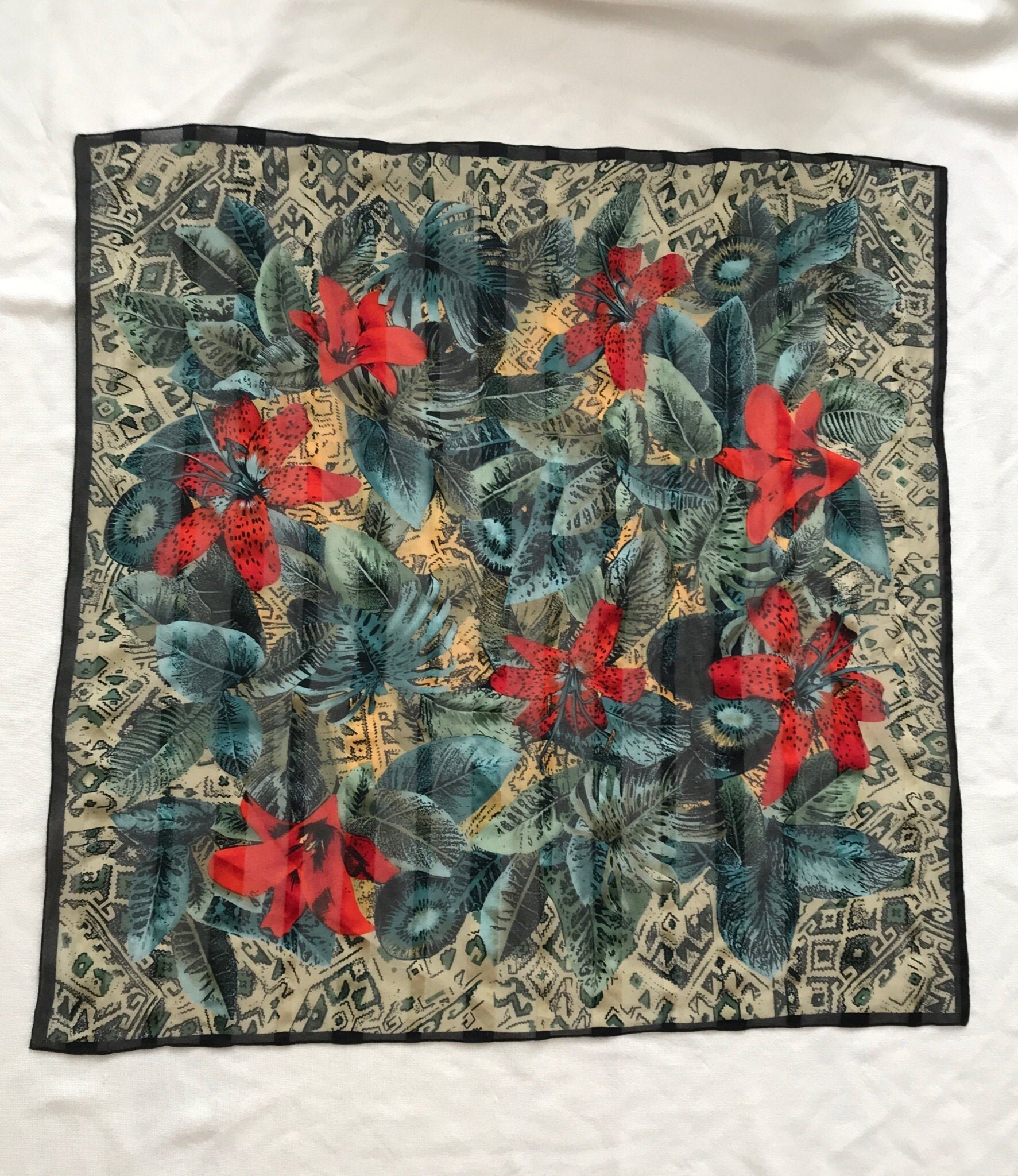 https://i.etsystatic.com/13544538/r/il/d66d8e/2883787388/il_fullxfull.2883787388_ddcs.jpg