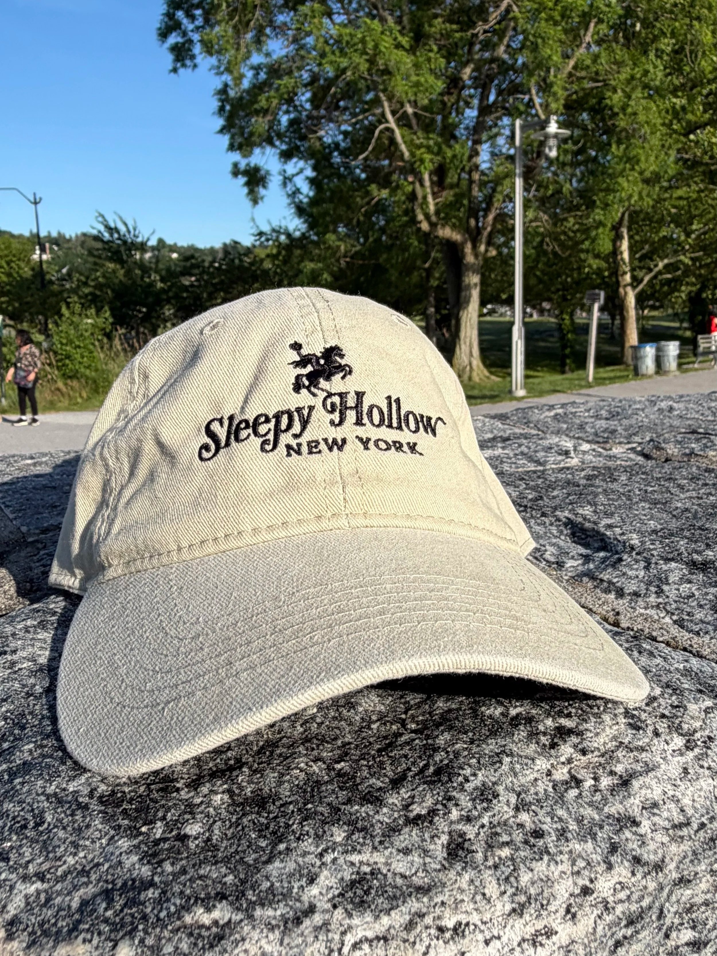 Beige+Horseman.jpg