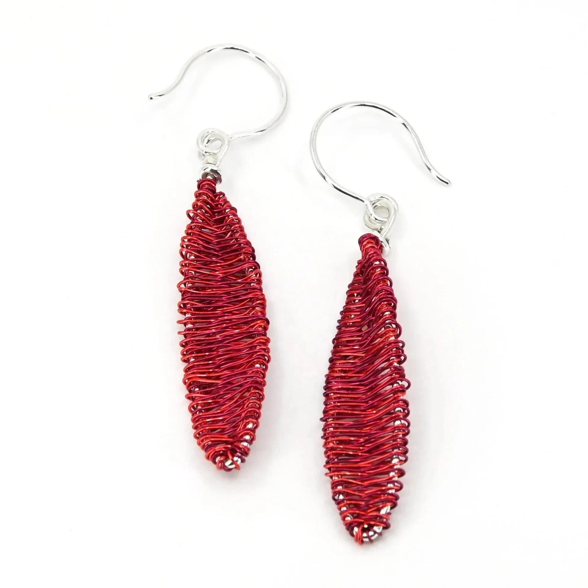 RedWovenLeafEarrings_2_2581.jpg