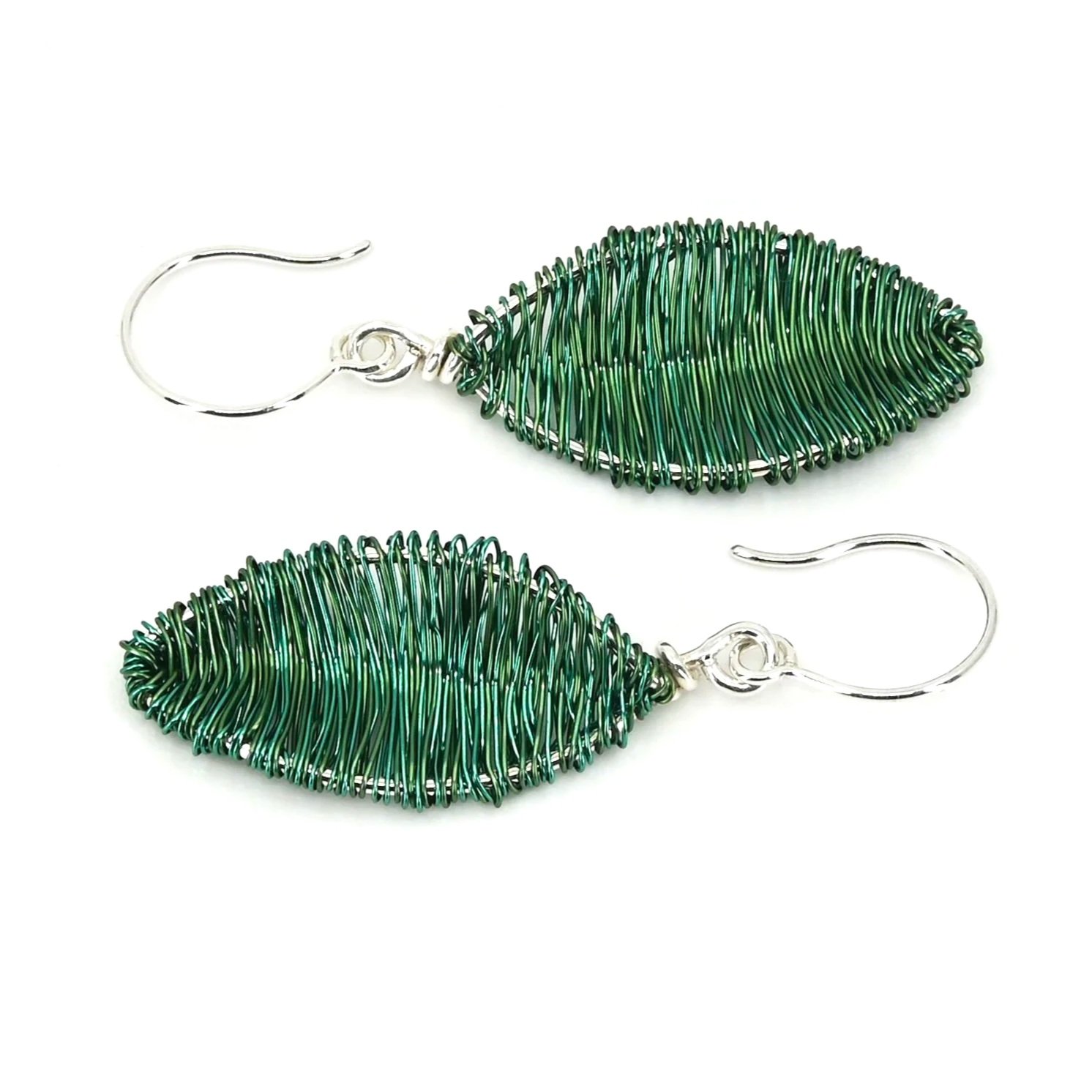 DarkGreenWovenLeafEarrings_2611.jpg