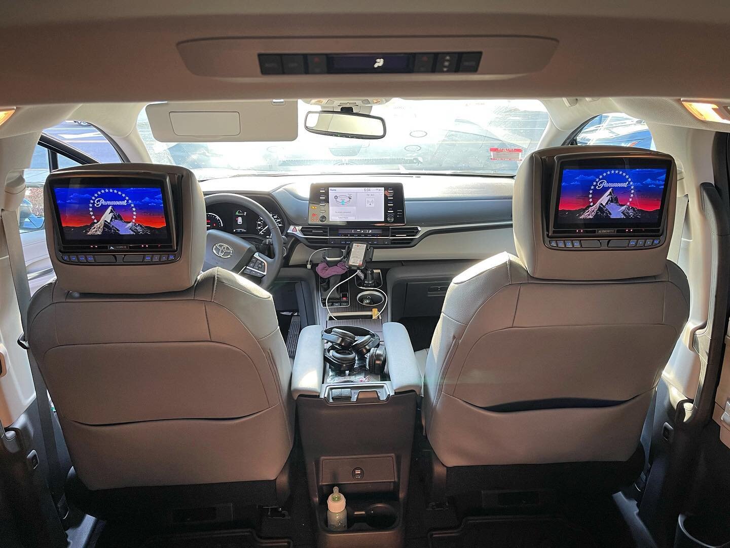2023 Toyota Sienna with Audiovox Dual DVD headrest monitors. Perfect to keep those little ones occupied on long road trips!
.
.
.
#toyota#sienna#caraudio#audiovox