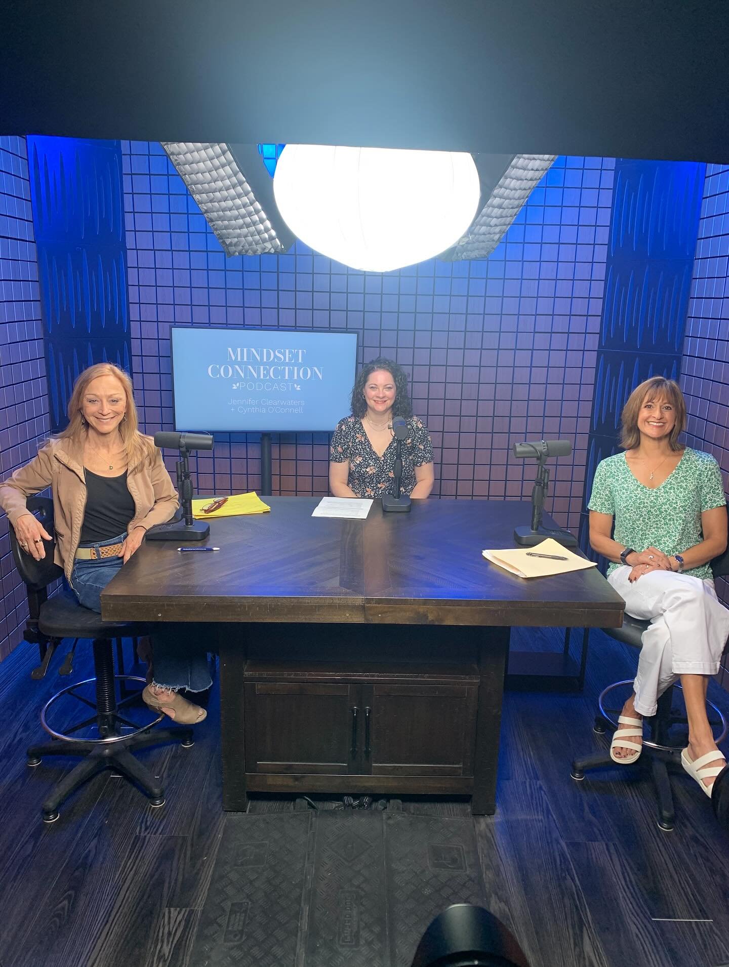 Episode 18 in the books! Starting the day with Dr. Stephanie Bobbitt. She will teach you some tips on being persistent and consistent!