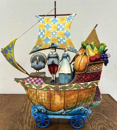 3D Thanksgiving decor by artist Jim Shore