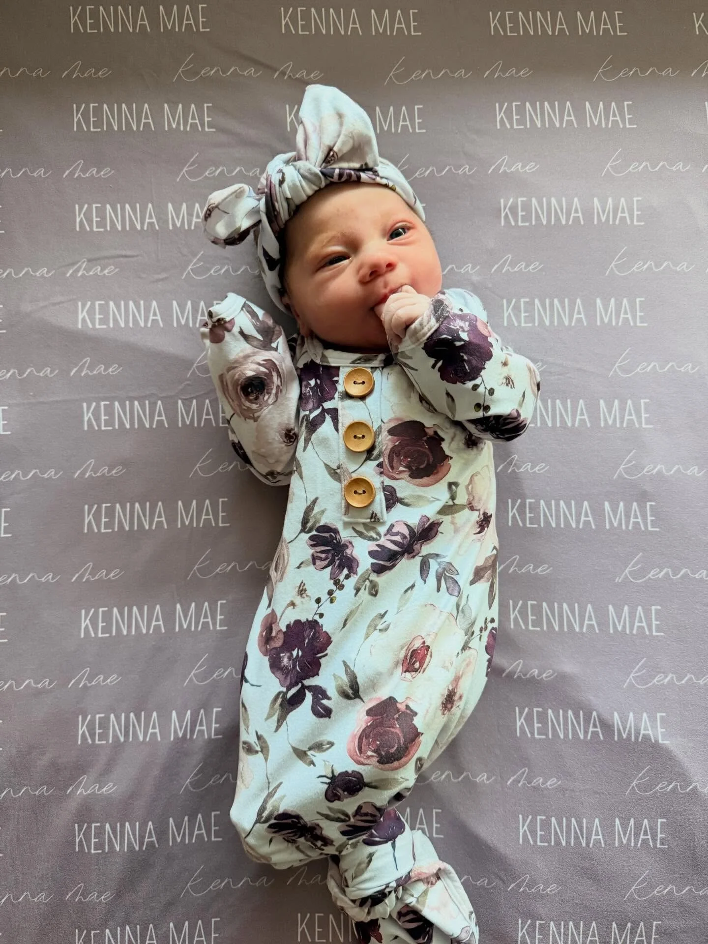 Everyone meet our new favorite person, Kenna 🌸

Kenna Mae Brien 
2/28/26 at 1:23pm 🪽
6lbs 15oz of pure heaven 

3 excruciating days of pre-labor + 16 hours of hospital labor (MVP award goes to the epidural) + the hardest 25 min workout of my life l