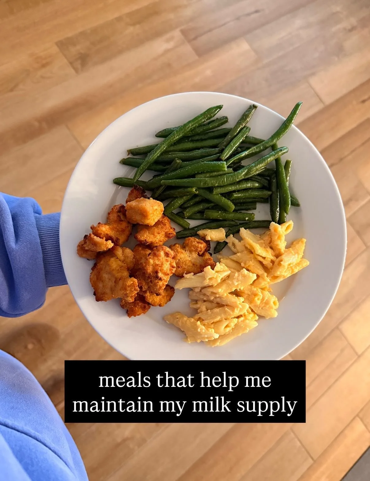 Maintaining your milk supply is all about loading up the calories + nutrients in your meals.

Every day, I'm focusing on:
- Fiber
- Protein
- Vitamin C
- Potassium
- Omega-3s

I'm also eating in an adapted maintenance range to account for the extra e