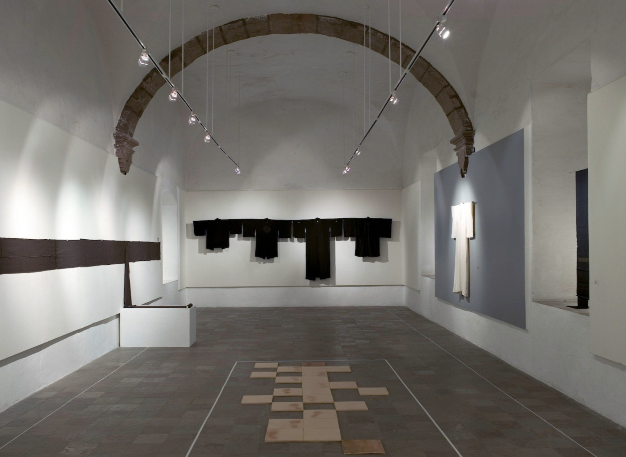    Liberacion/Liberation    2004, installation view, Bellas Artes, San Miguel de Allende, Mexico 