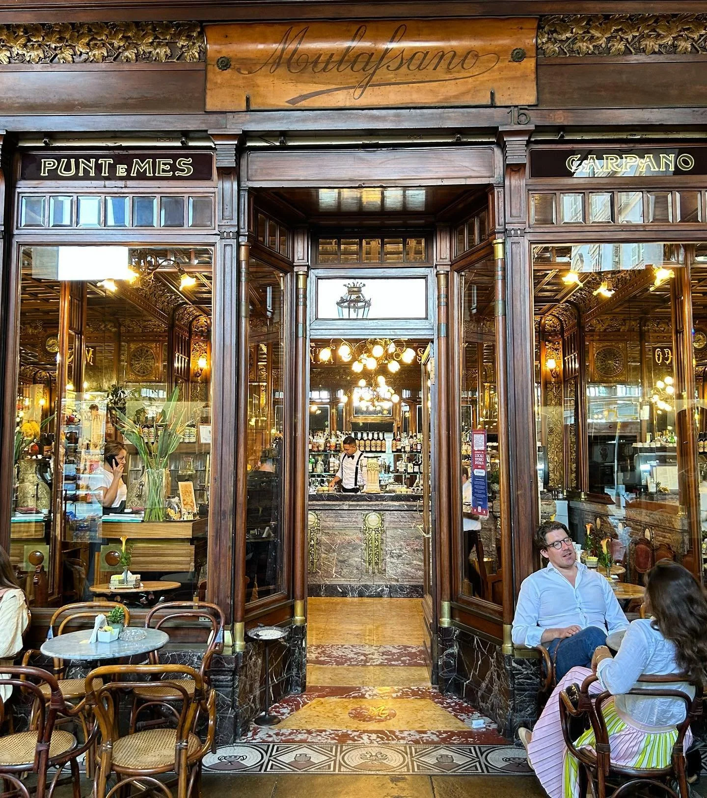Quiet moments of reflection at the MOST beautiful caff&eacute; I have ever been to, which has been open since 1879✨☕️