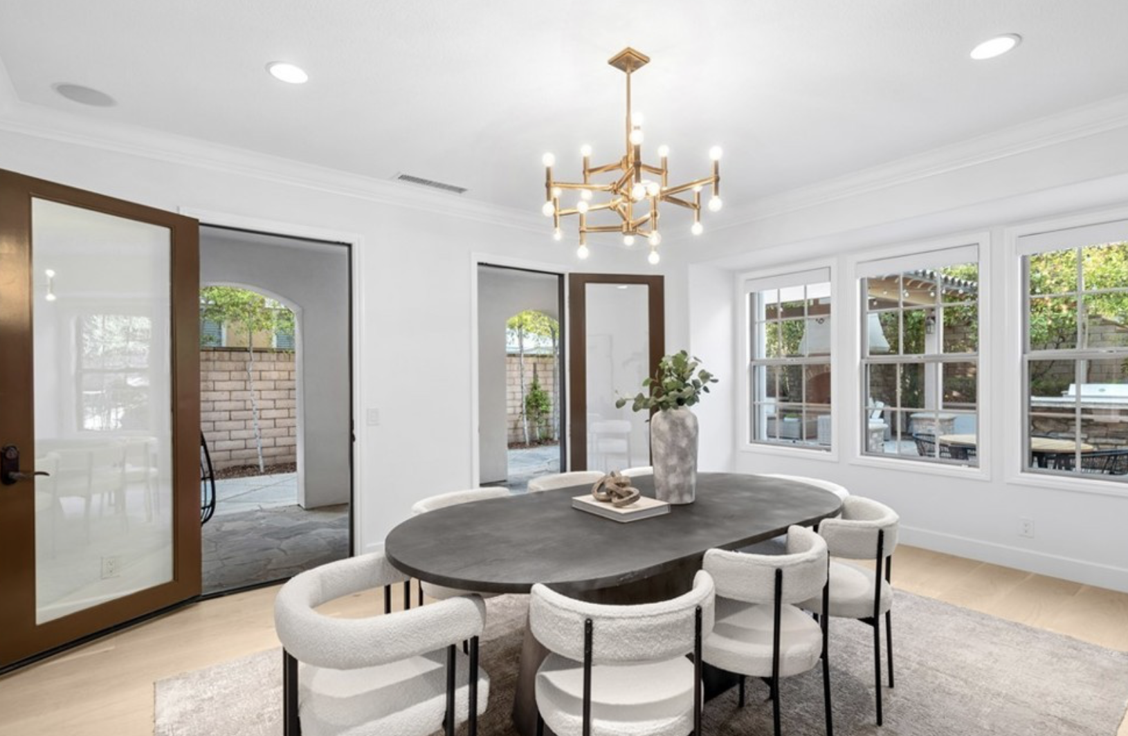 25 Twiggs, Irvine