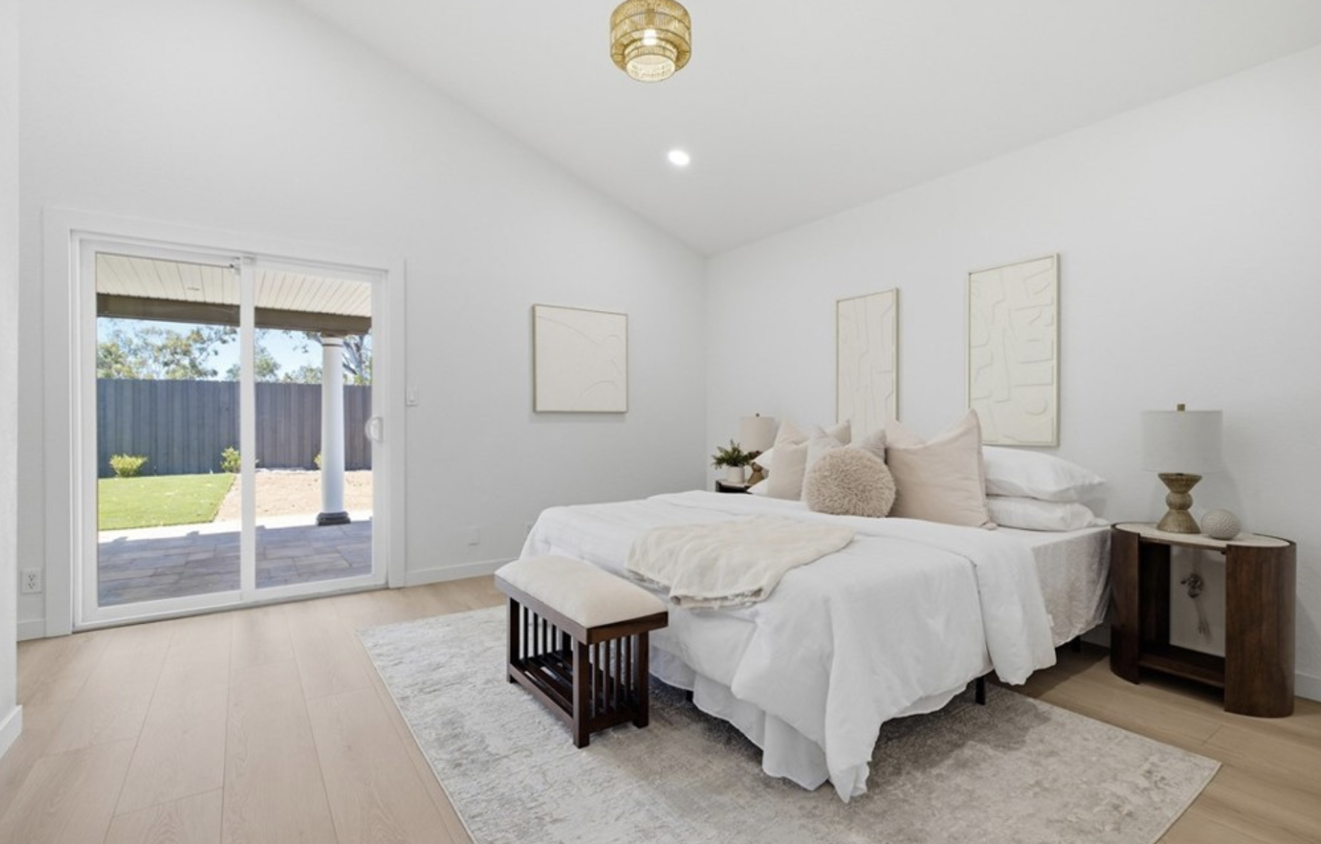 27332 Las Nieves, Mission Viejo