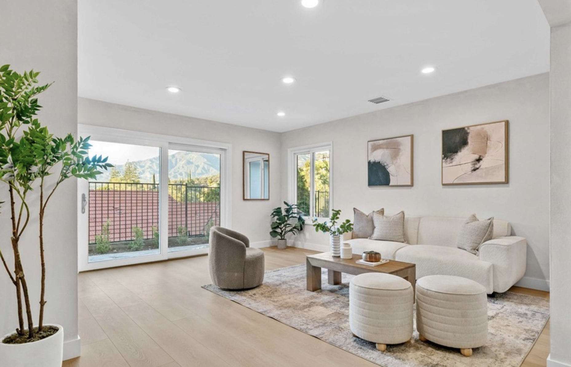 2108 El Arbolita, Glendale