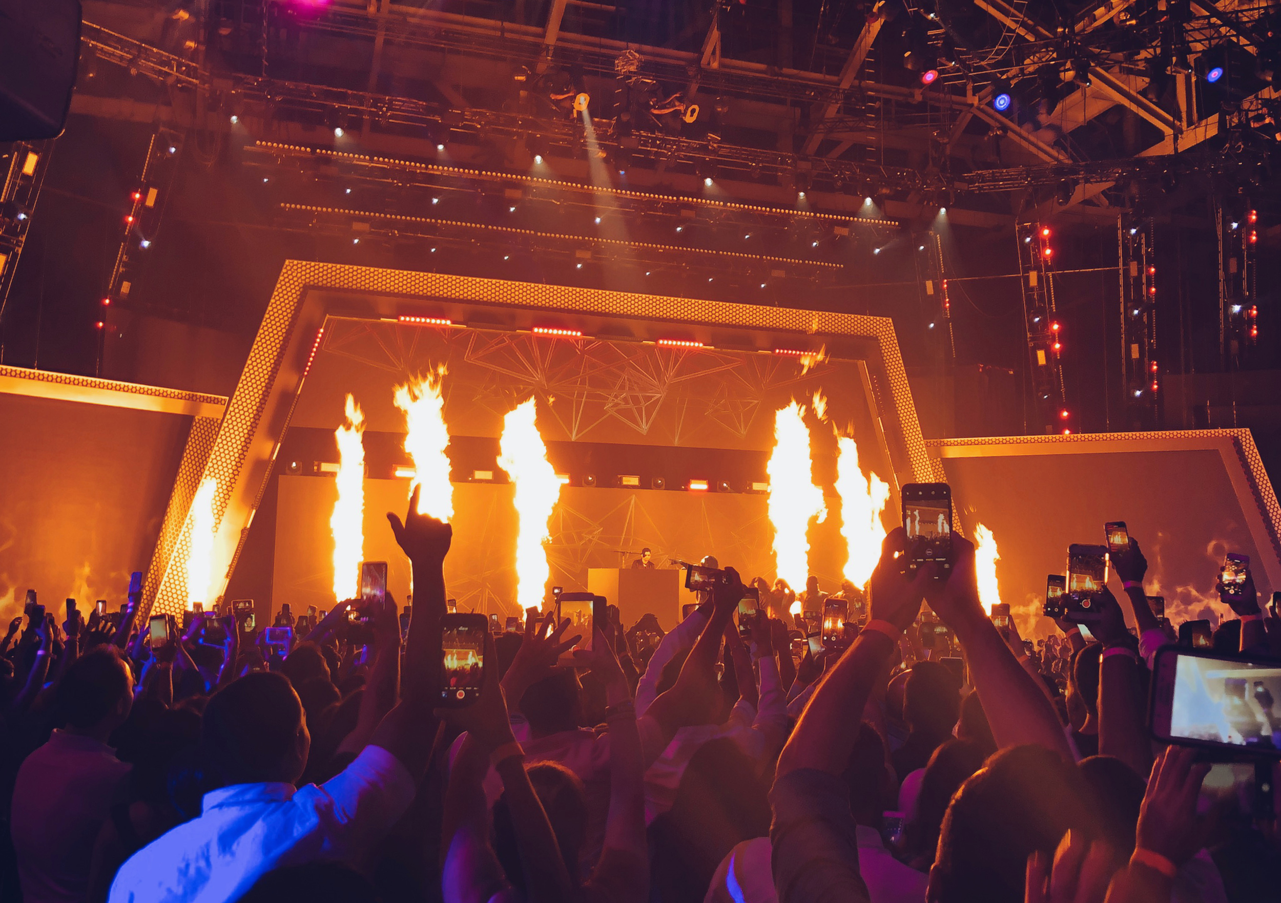FIRE_FANSONQ.webp