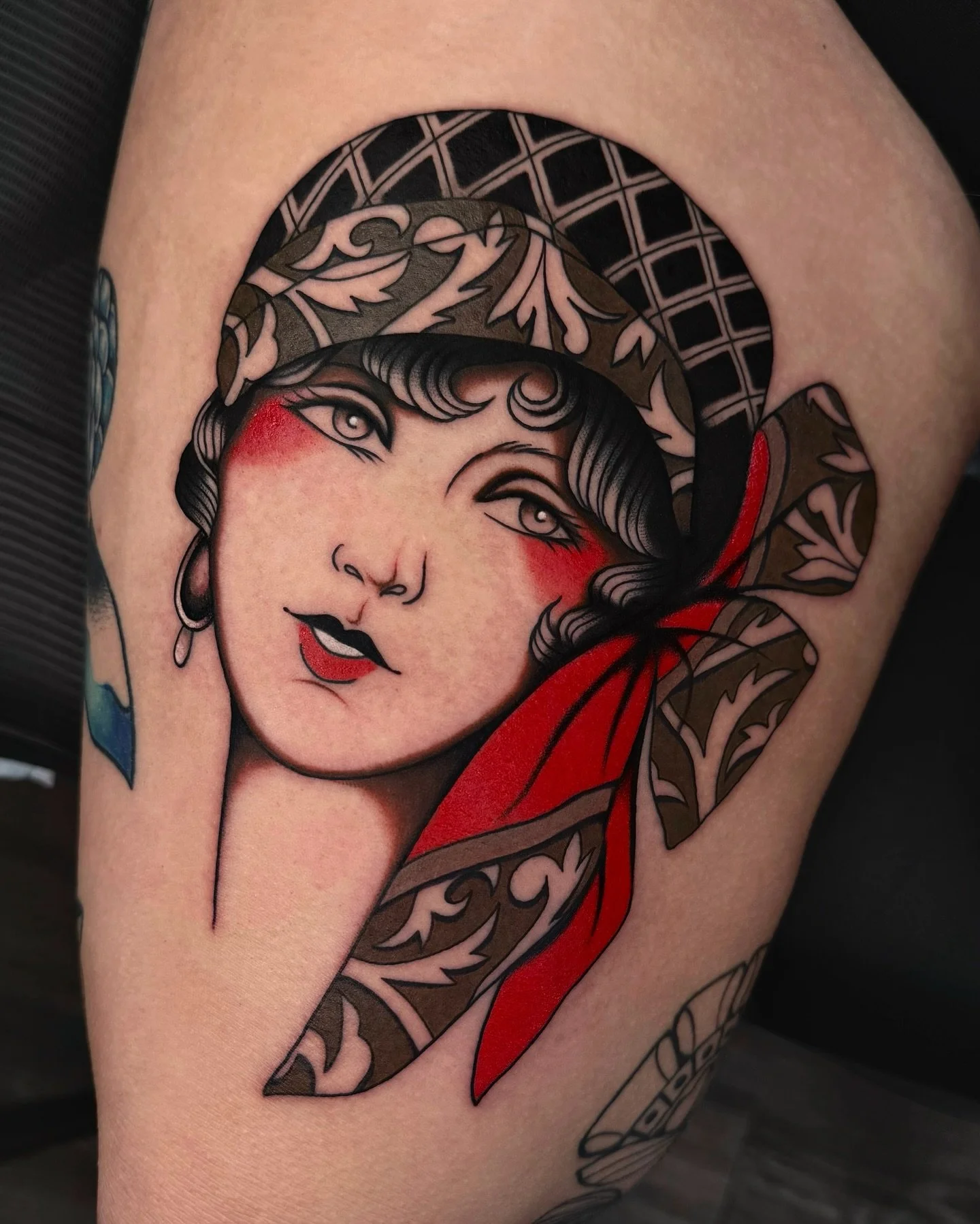 Vintage lady head from my older designs, for Savannah. Thank you!

✵────────&bull;❈&bull;────────✵
✁
#traditionaltattoo #oldschooltattoo #traditionalflash #ladyheadtattoo #ladytattoo #oregontattoo #pnwtattoo #portland #portlandtattoo #pdx #pacificnor