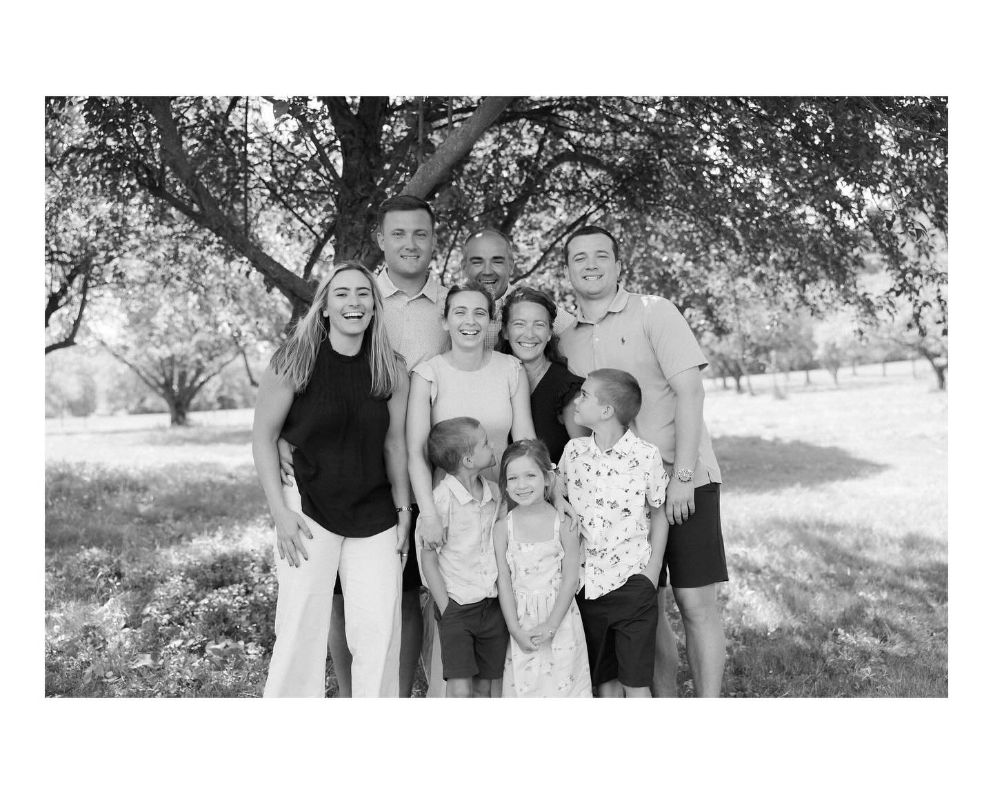 I don&rsquo;t always photograph families but when I do, it&rsquo;s for my very favorite ones. ❤️