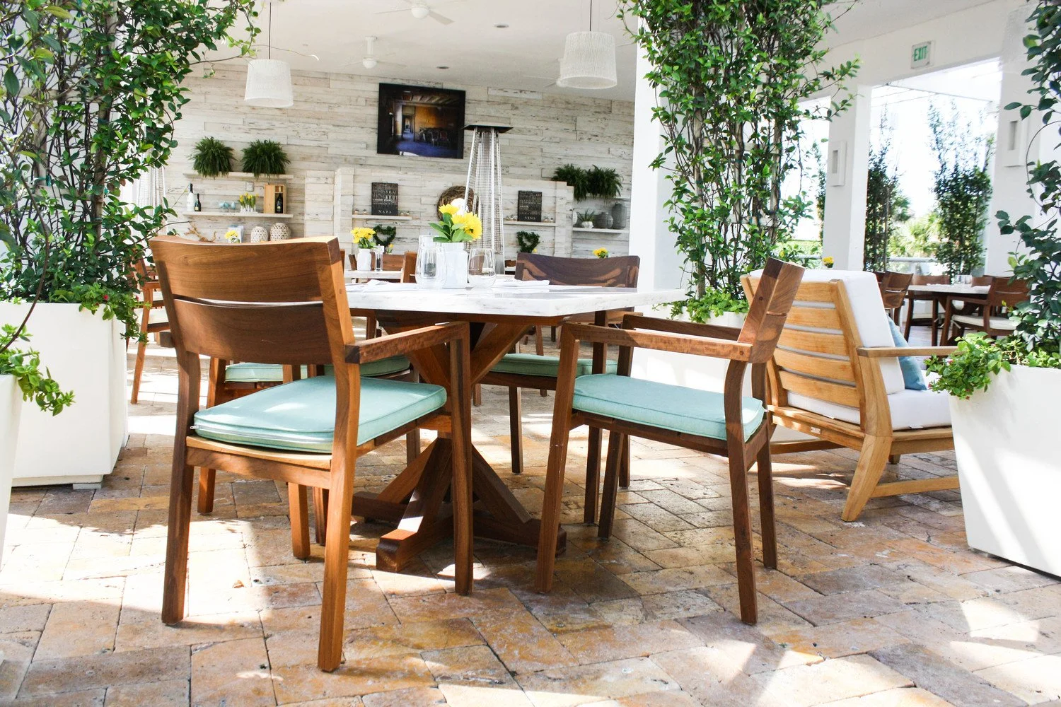 CASA CONDE & ASSOCIATES