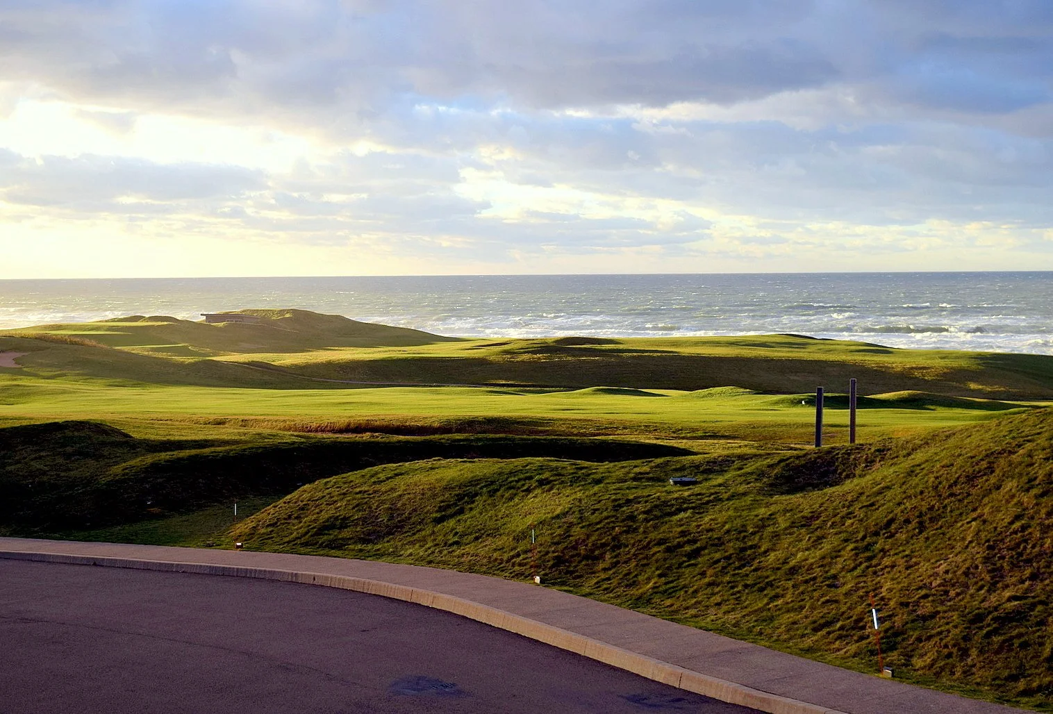 *** NEW LISTING ***  15,000 sq ft overlooking Cabot Links ....... $750,000