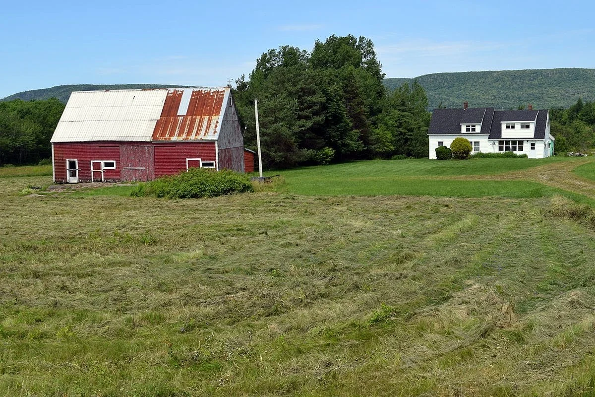 *** NEW LISTING *** Waterfront farm ......... $399,000