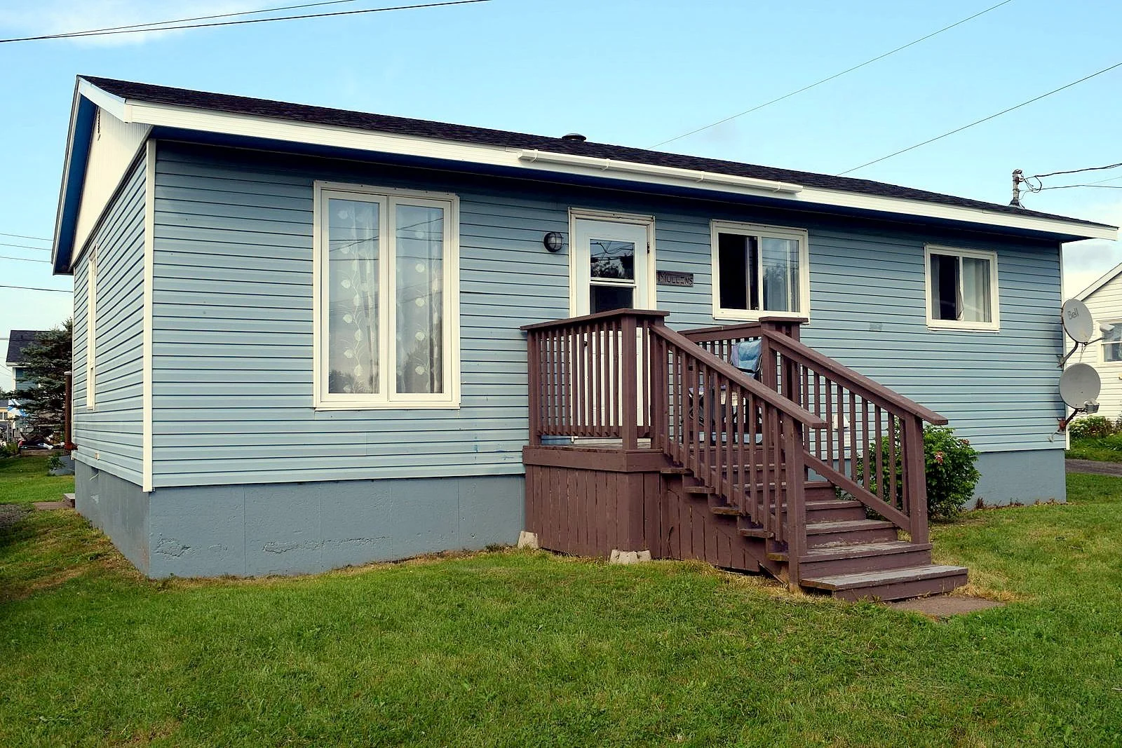 * NEW  LISTING *  Bungalow, Inverness ......  $495,000
