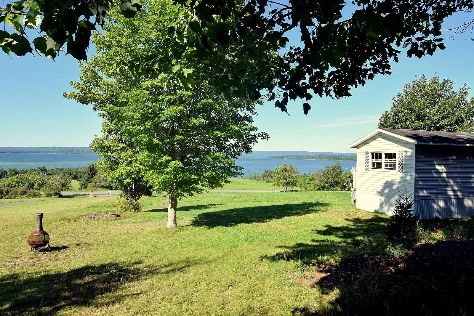 Trailer, 33 acres East Lake Ainslie ........ $239,000
