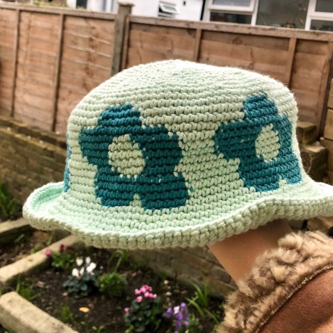 meganfathmakes, flora-bucket-hat, flora-bucket-hat-pattern, crochet-hat, crochet-hat-pattern, crochet-pattern