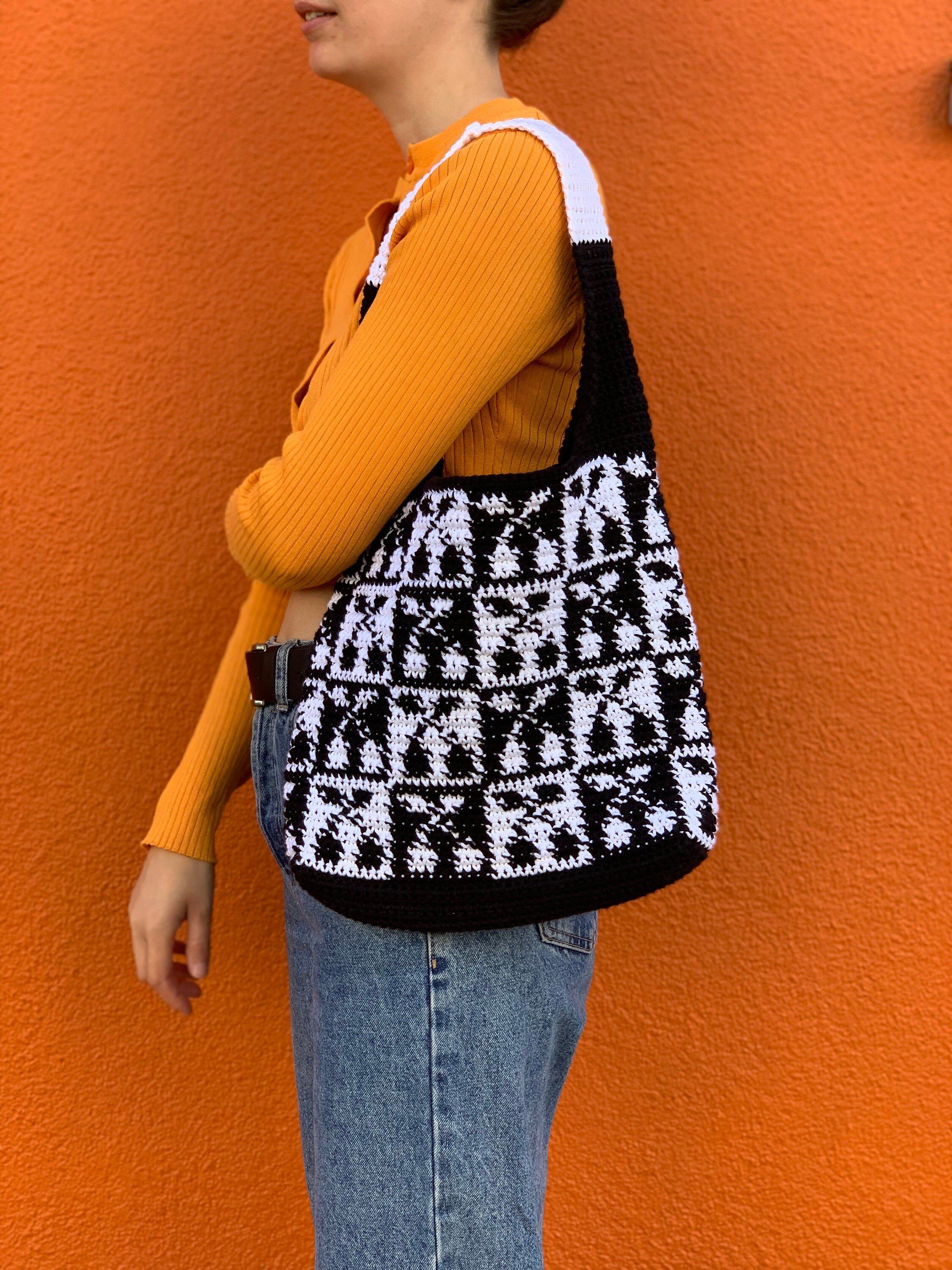 Meganfaithmakes, very-cherry-tote, crochet-bag, crochet-pattern, crochet-bag-pattern