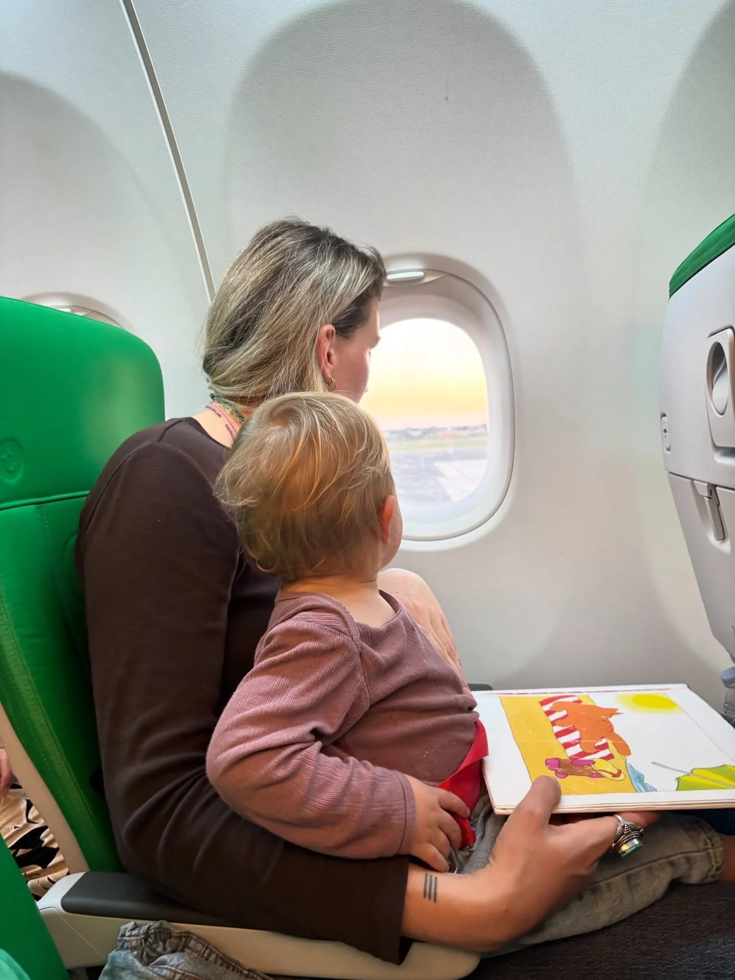 Weekje naar Nederland🫶

Eerste stop was de kringloop, daarna date night en samen naar het museum in Alkmaar. Veel samen geweest met de familie en wat vrienden gezien. 

Nathan had wat klussen in Nederland dus we gingen gezellig mee. Meer sociale act