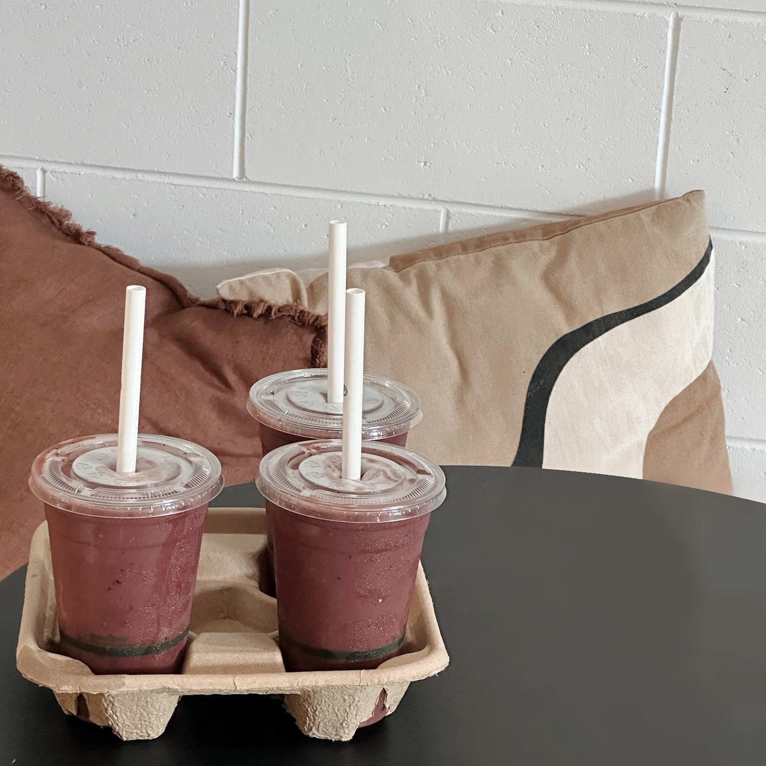 Saturdays are for smoothies 〰️ have you tried our smoothie menu yet? 

#smoothies #sunshinecoast #cafe #marcoola #bobbilane #weekendvibes