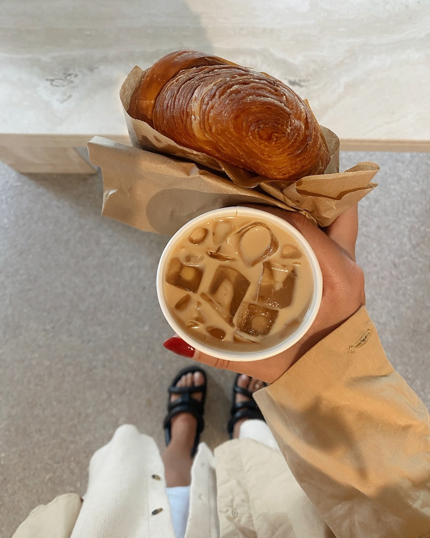 Morning essentials sorted ✔️

Visit us every day from 5:30am to get the goods. 

#sunshinecoast #coffeeshop #coffeeandcroissant #marcoola #bobbilane