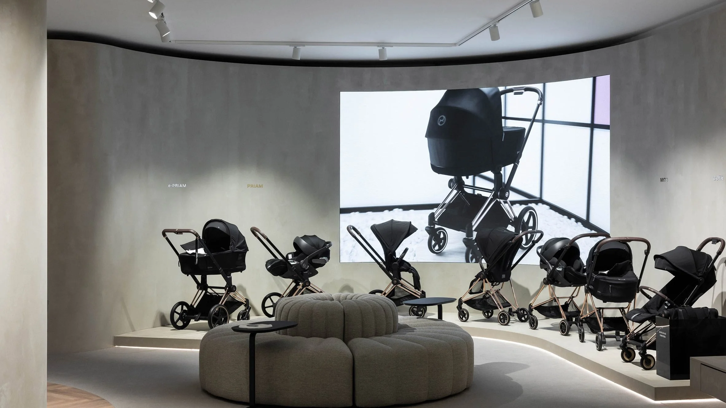 Cybex-hero2_dezeen_2364_col_0.jpg