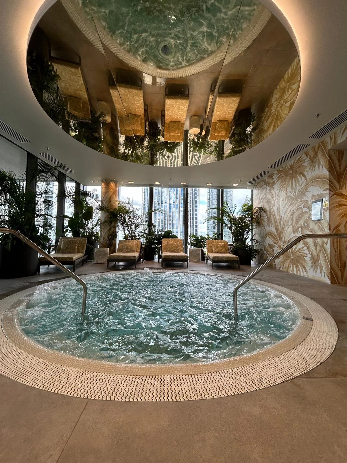 DT Jacuzzi.jpg