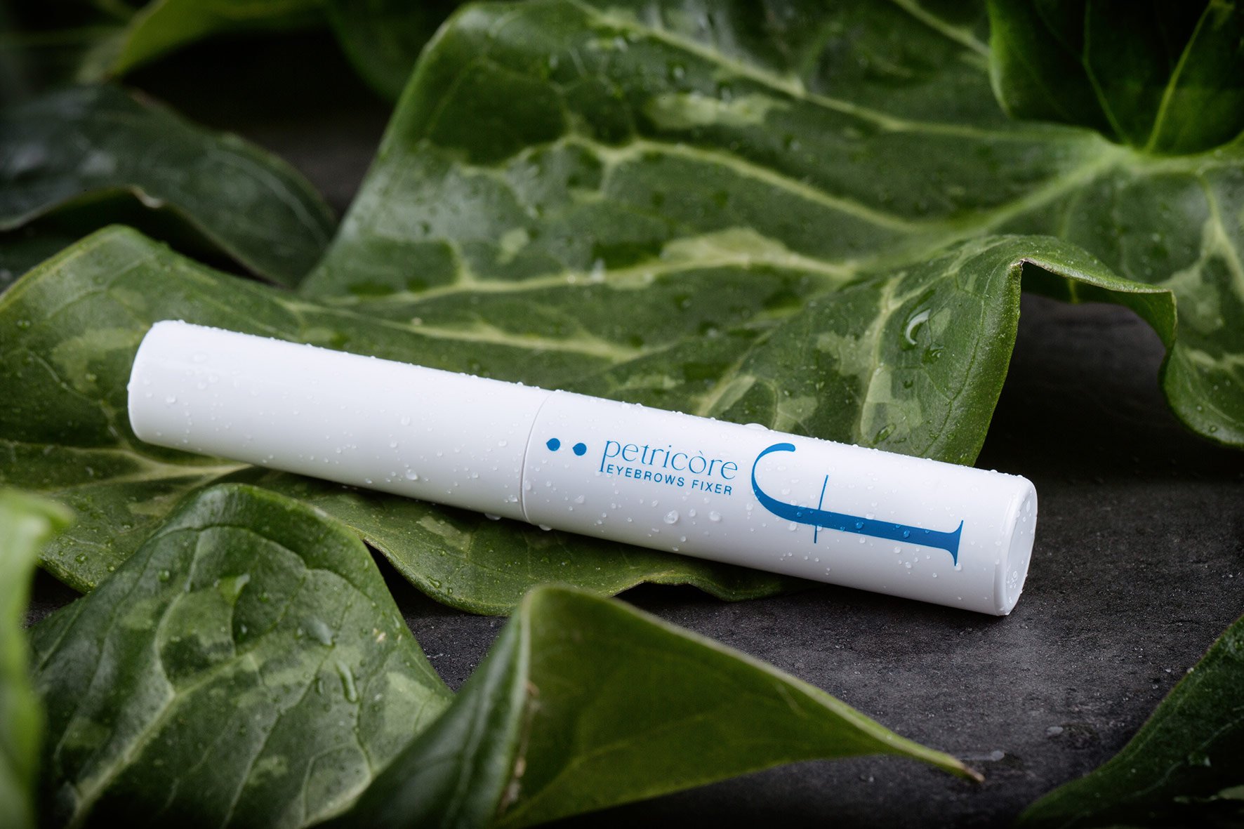 PETRICORE-COSMETICS-FEELBROWS-03-RGB.jpg
