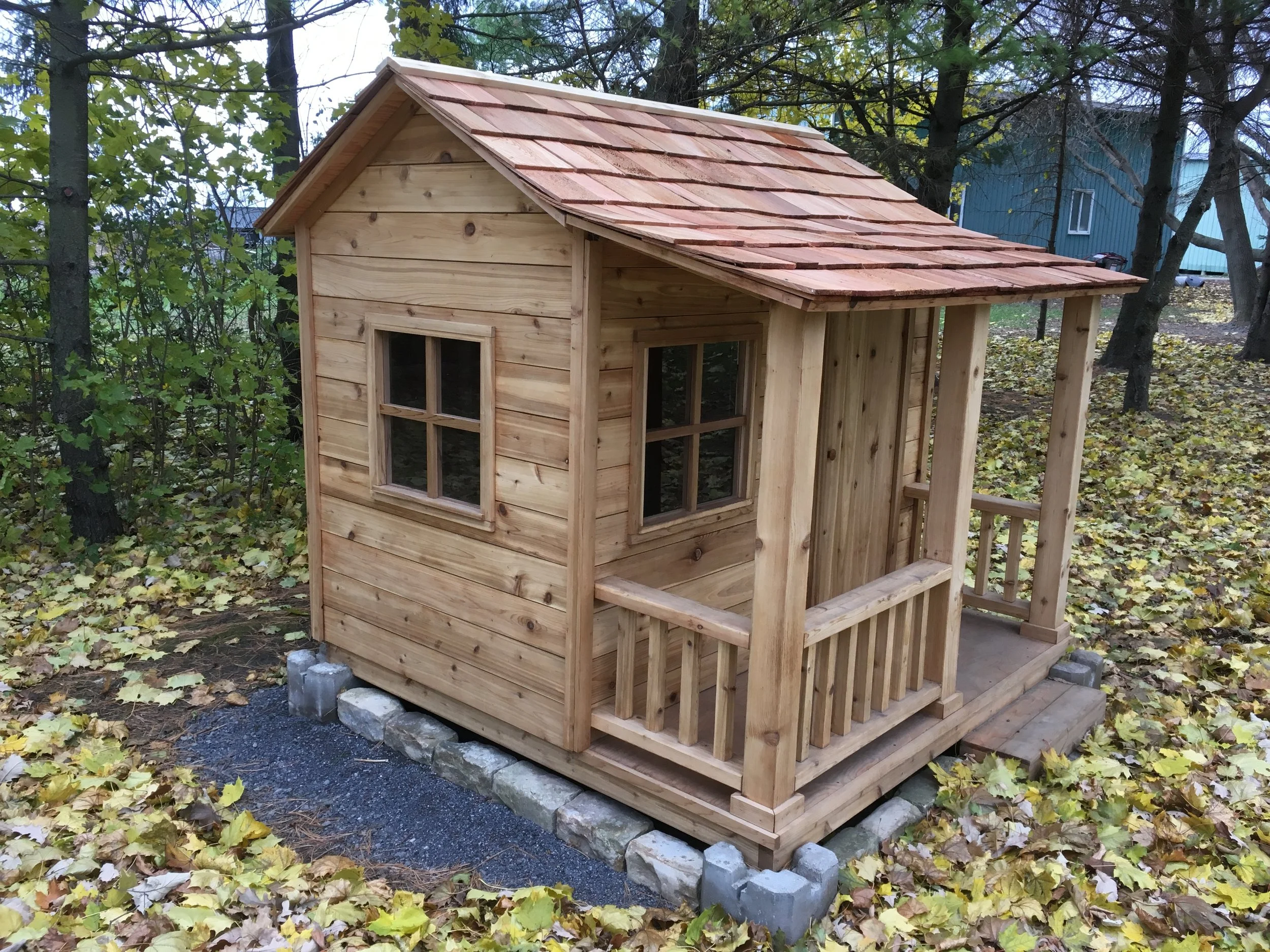 playhouse, birdhouse, mud kitchen, rabbit hutch