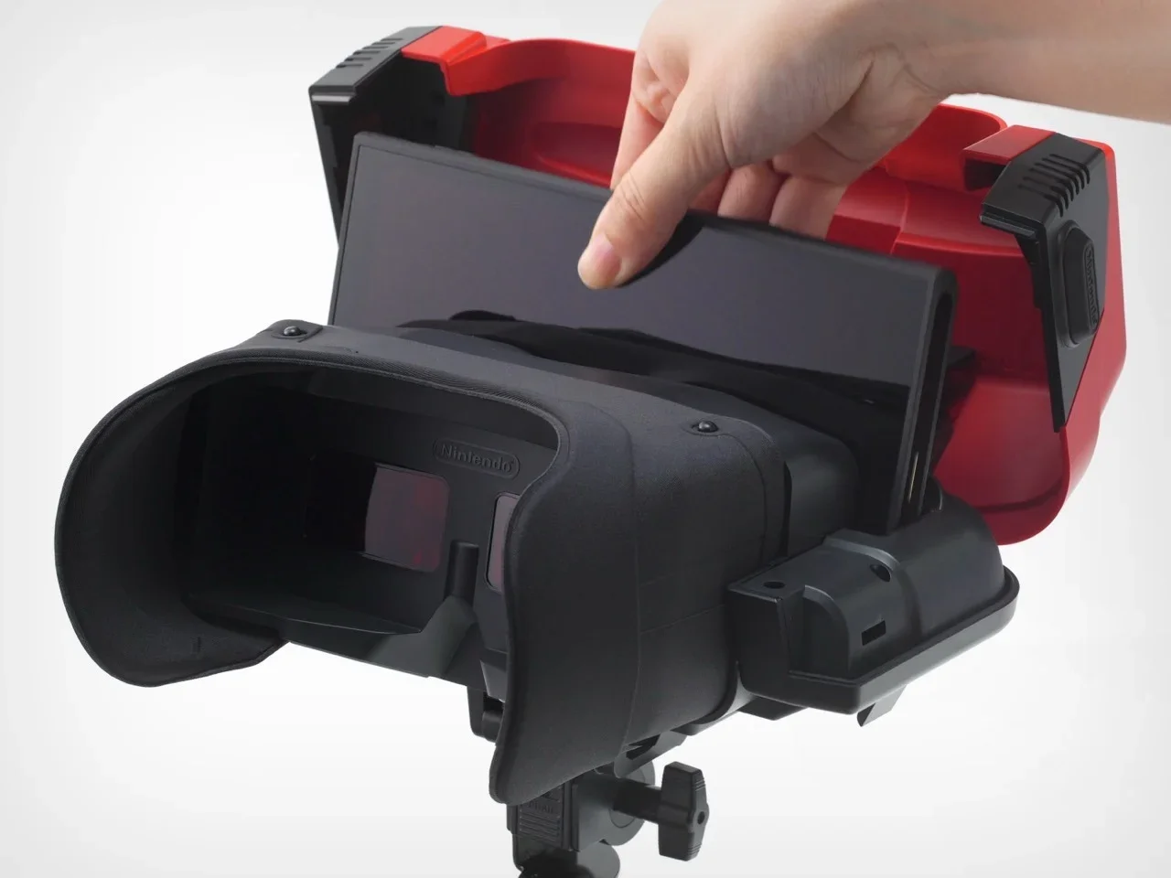 Nintendo’s Virtual Boy Headset Confirmed to Run VR-Supported Switch Games