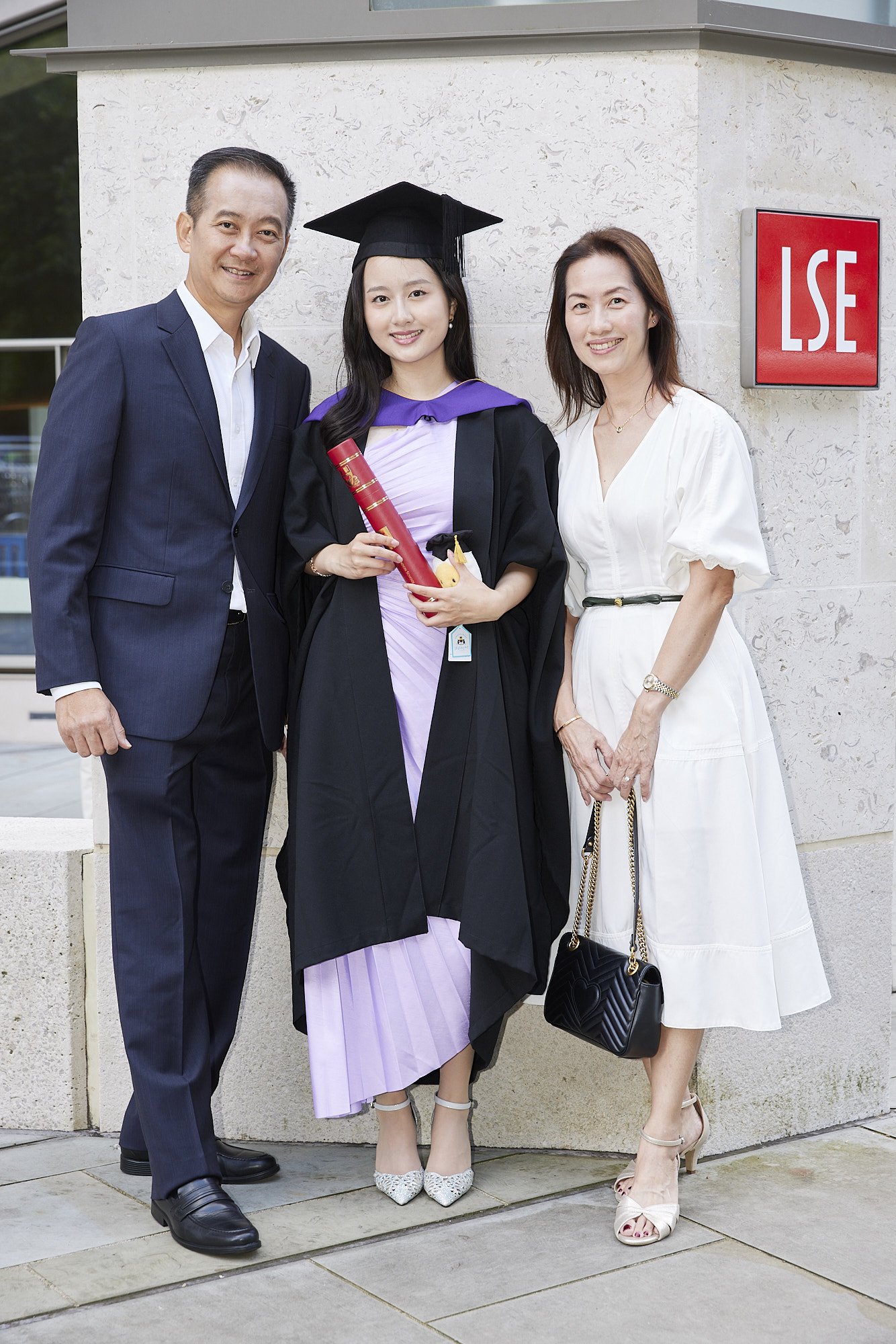 24.07.17 LSE STATS Grad 3T7A8445 RobIrving.com  WEB RES 2000px @ 72dpi copy.jpg