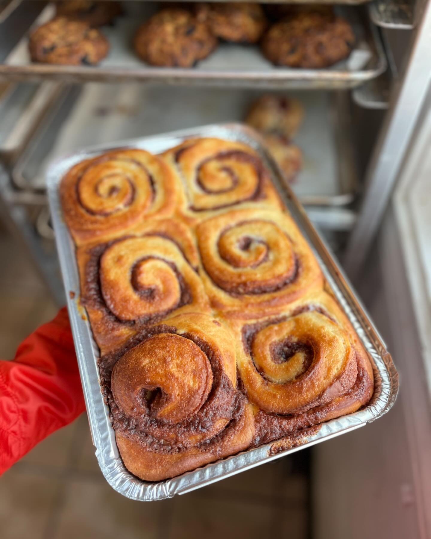 Voila! You made cinnamon buns for mom that&rsquo;s so sweet! I mean, we made them but you can take all the credit! These little bundles of joy come with a tub of icing to spread on top.