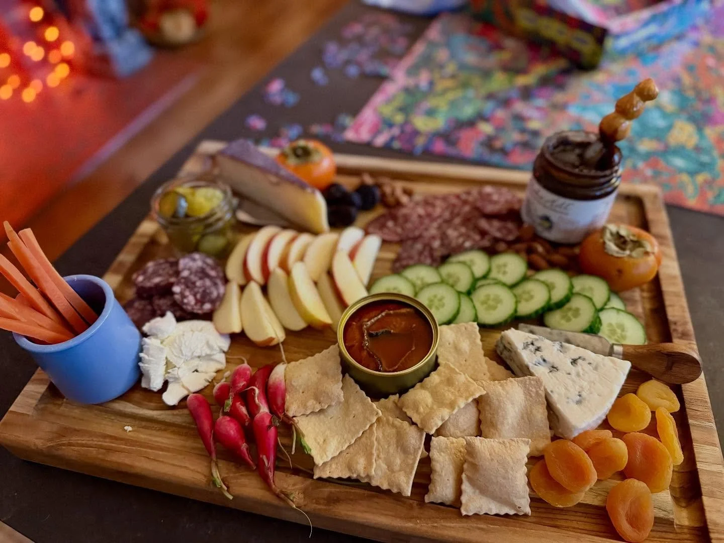How good does snuggling on a couch with a good movie, a puzzle, and a big big board of the best local snackies sound? Sounds stinkin amazing. Check out our newest charcuterie options from @driftlessprovisions ! We got, elk, venison and bison salami!