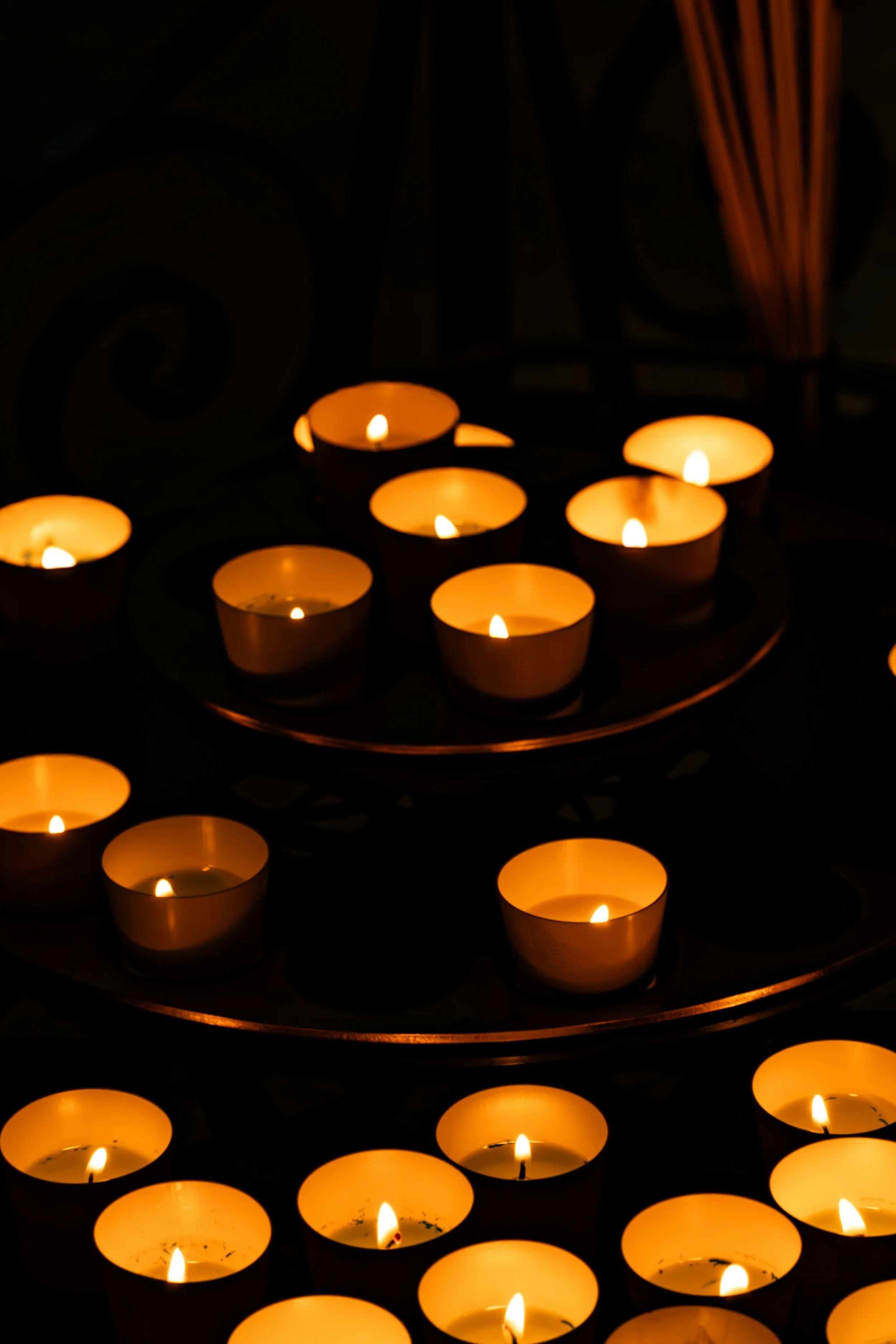 Honoring Loved Ones During the Holidays: Gentle Ways to Remember and Heal&nbsp;