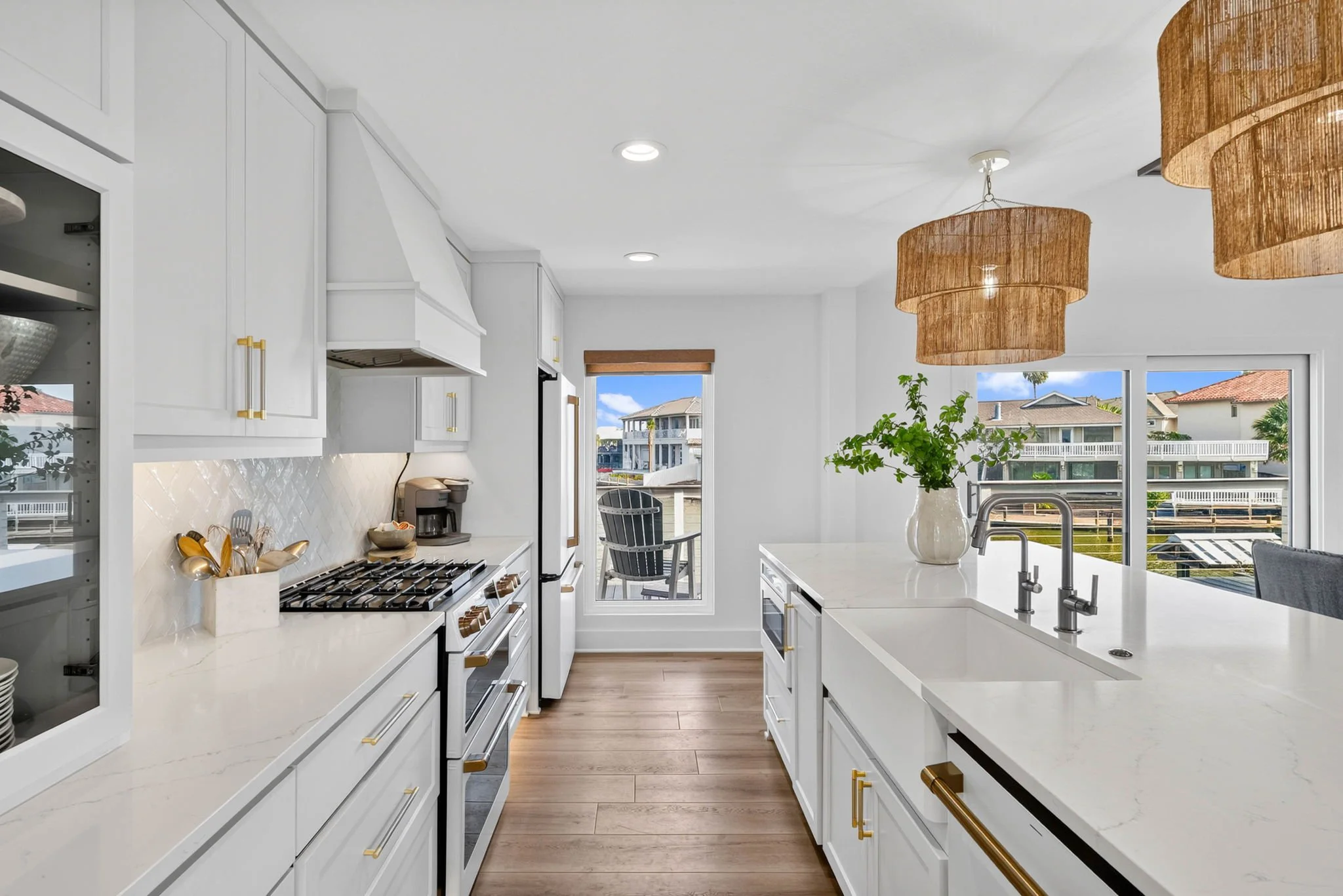 Kitchen002_Georges-Landing_Key-Allegro-Rockport_015.jpg