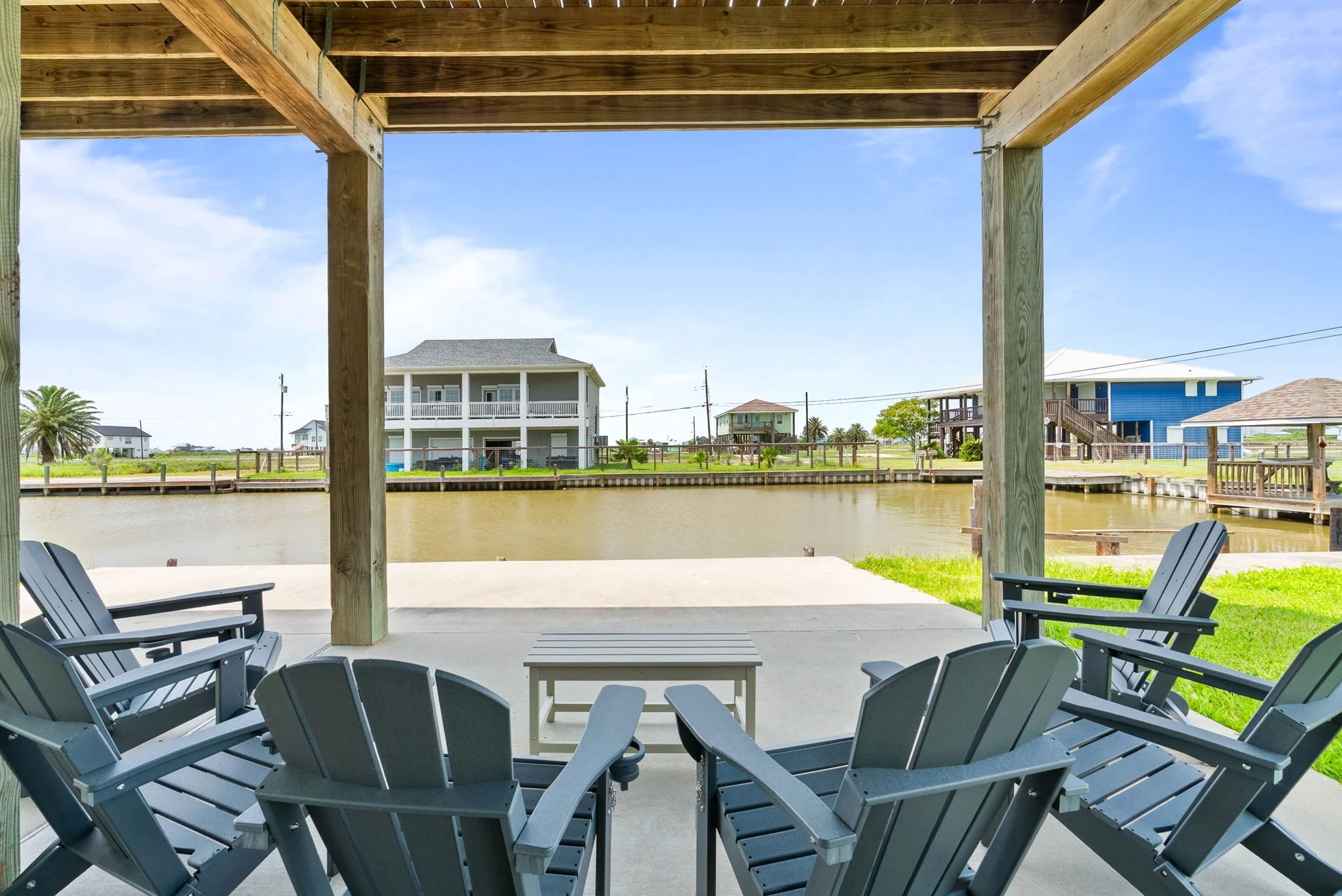 Porch003_Castaway-Cottage_Rockport_019.jpg