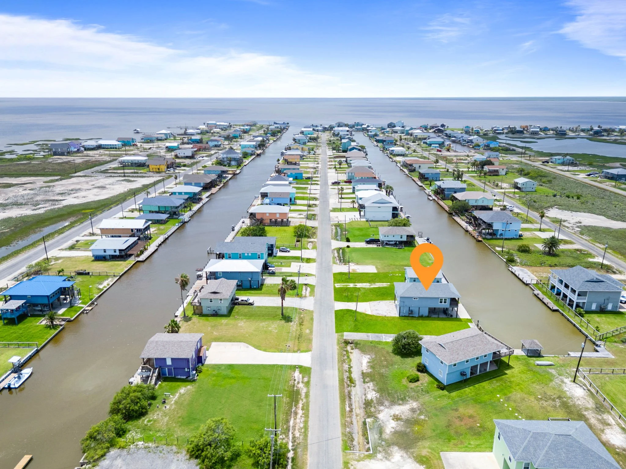 Aerial map view highlighting Castaway Cottage's canalfront location near Rockport TX.