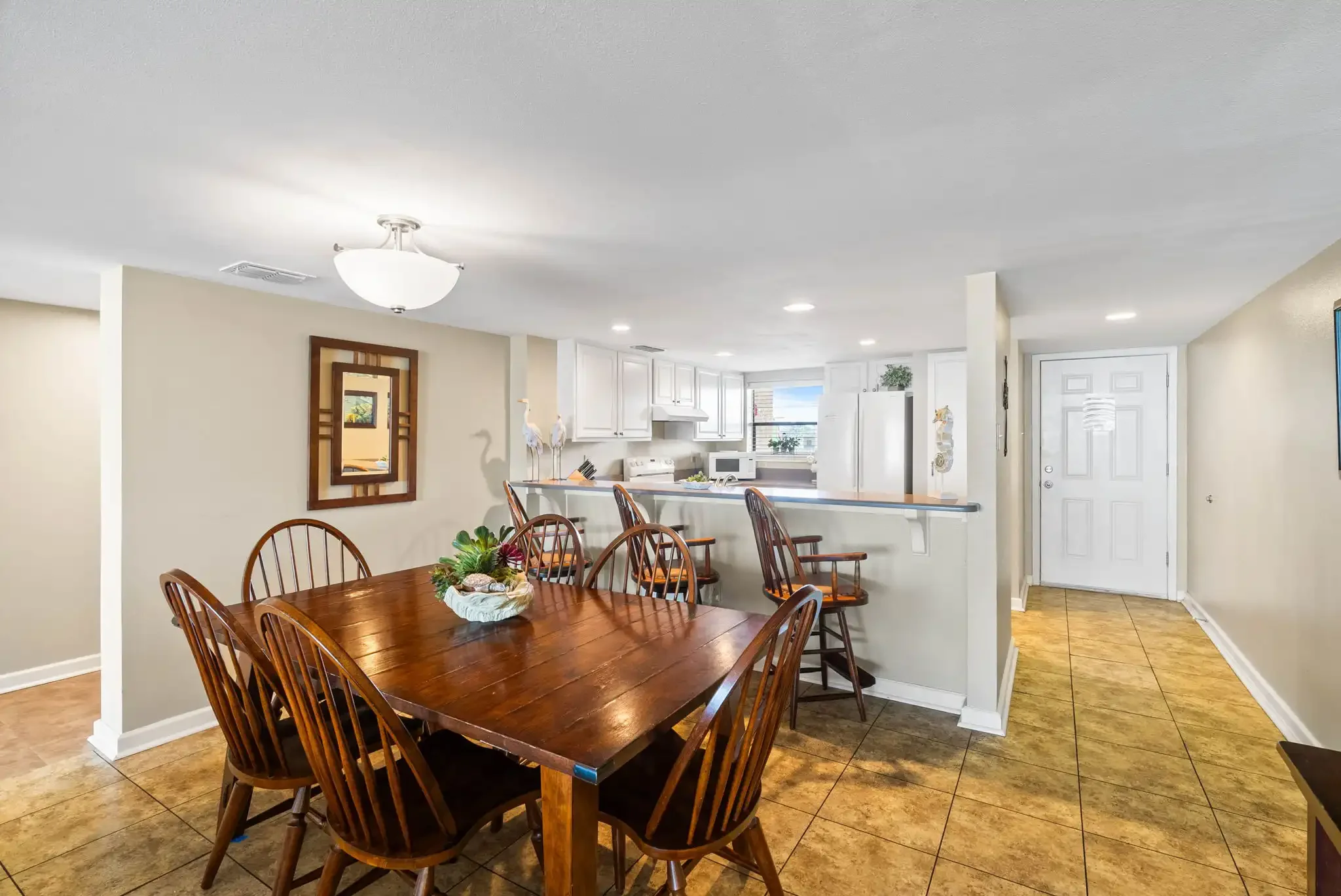 Spacious dining area for everyone – Cool Runnings condo Rockport